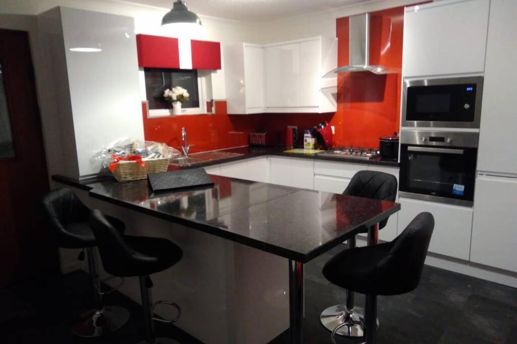 The Cottage - Hot Tub - Nr Glasgow - Self Check-In كوتبريدج المظهر الخارجي الصورة